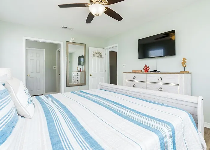 Endless Summer At Little Lagoon By Youngs Suncoast Holiday home Gulf Shores