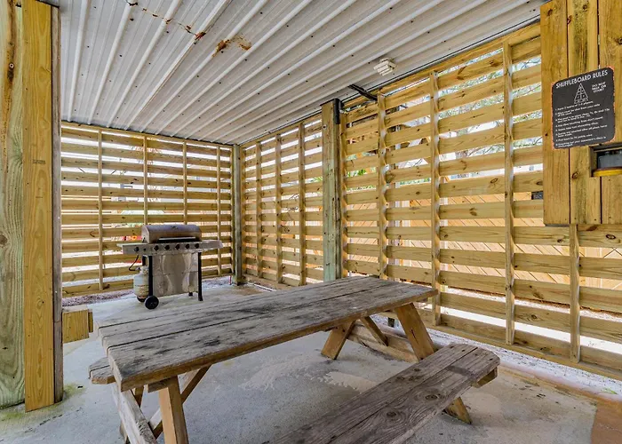 Endless Summer At Little Lagoon By Youngs Suncoast Holiday home